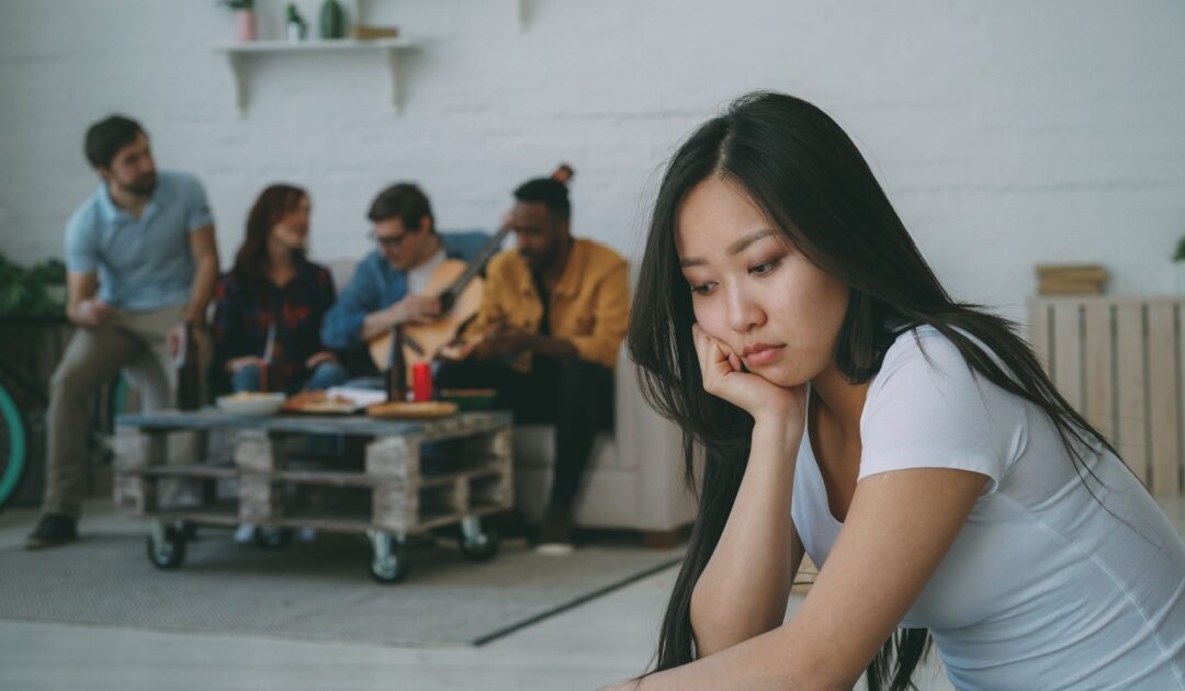 Why moving abroad feels so hard: The neuroscience of change